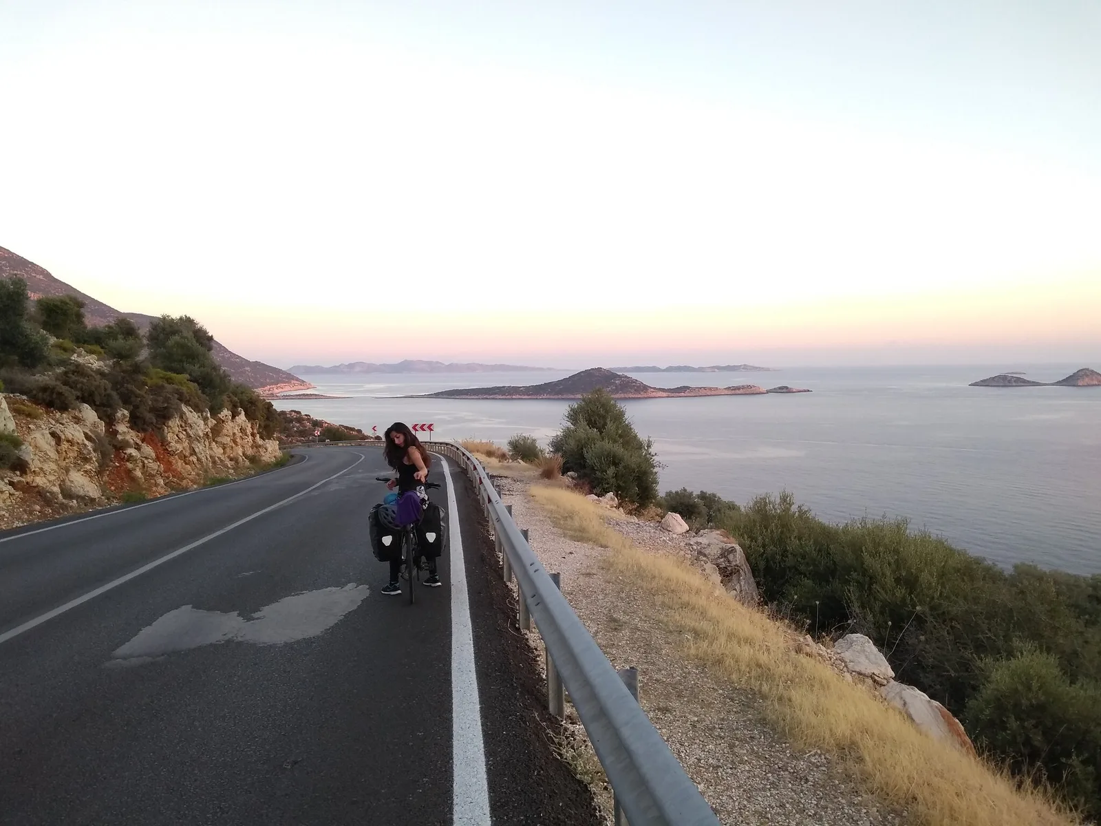 In Fethiye I couchsurf with a vet and my Warmshowers friend from Istanbul joins me cycling for a few days