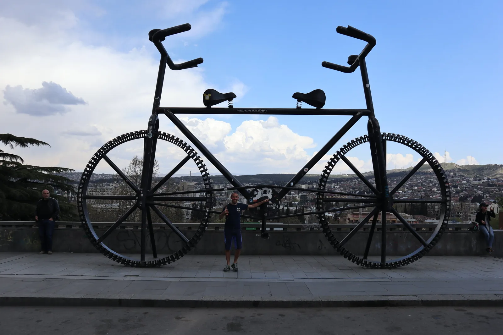 My brother joins me in Tbilisi for a few days and we explore the city together