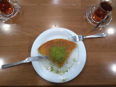 Künefe, a cheesy-sweet dessert