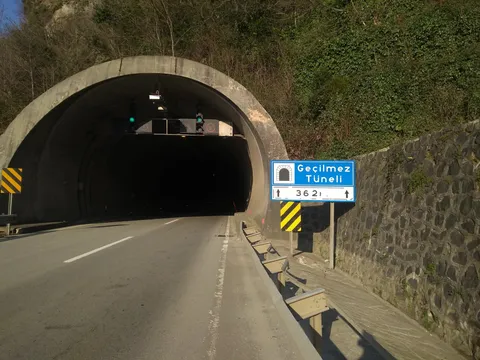 "Tüneli"? Say What you will, but this sounds really Swiss to me!
