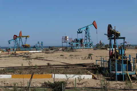 Oil wells on the way to Baku