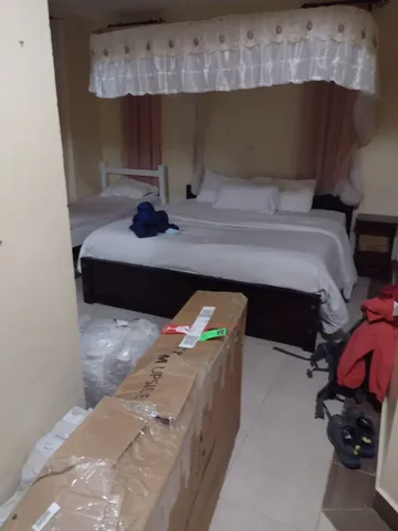 Made it! It's around 5:30 when I arrive at my first accommodation in Kenya
